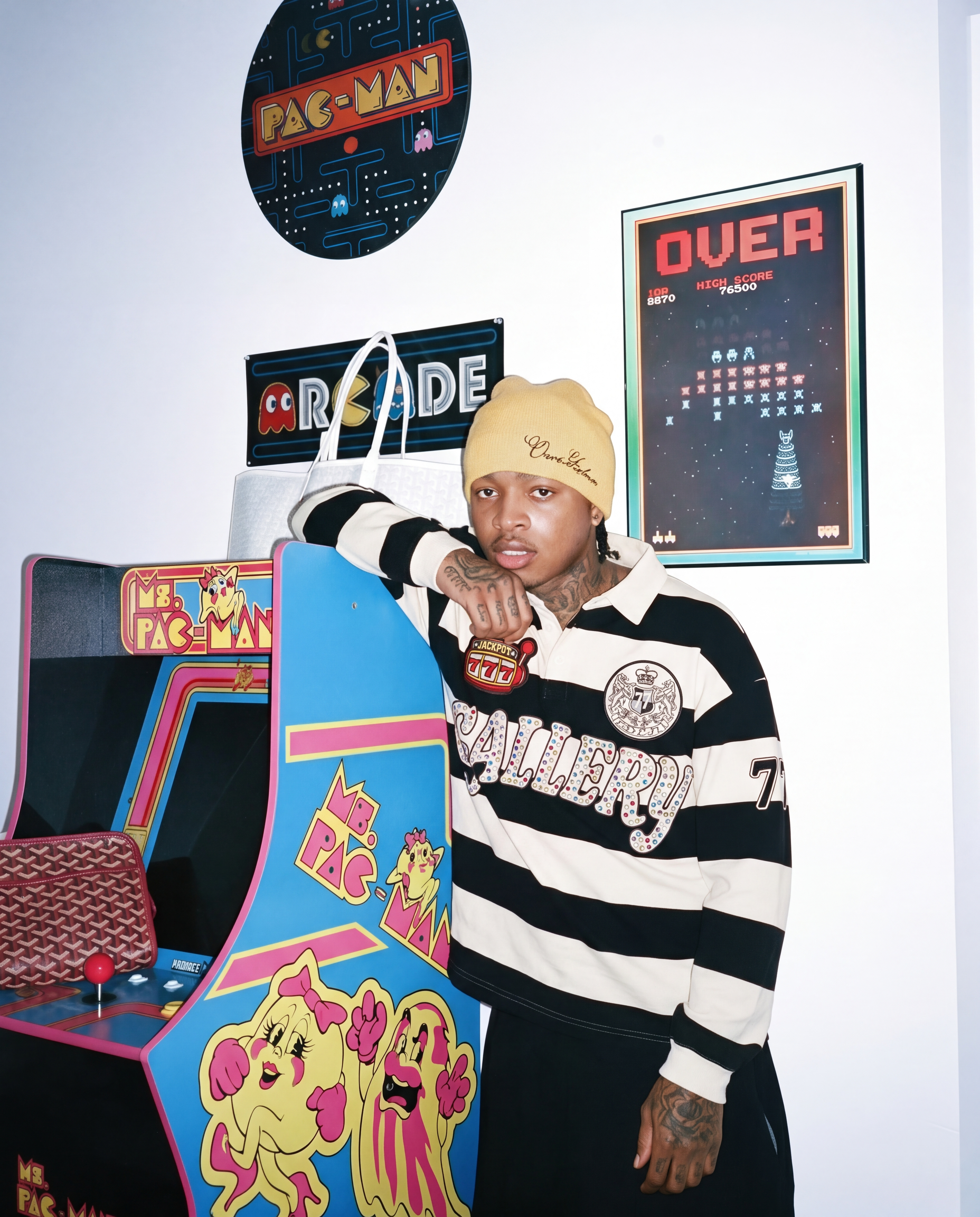77 black gallery longsleeve
